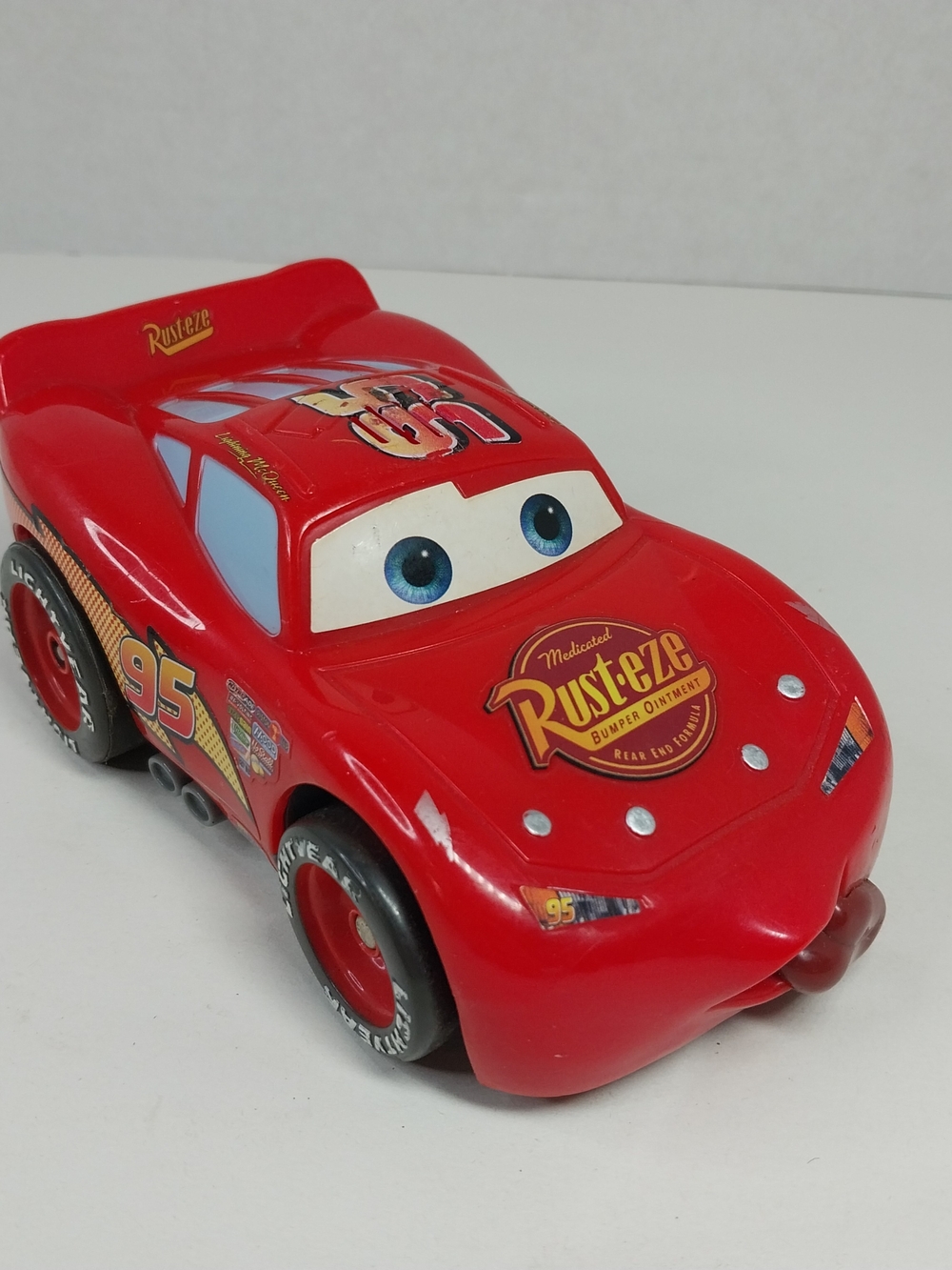 Vtg 2005 Disney Pixar Cars Shake N Go Tongue Lightning McQueen Fisher Price
